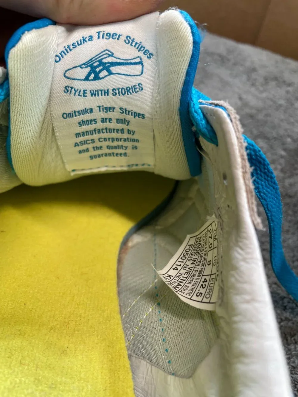Onitsuka Tiger Serrano Sneakers Shoes Mens Size 9 White Blue Yellow Suede D109L